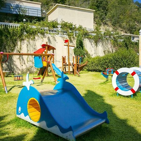 אלניטה Andalucia Beach Hotel מראה חיצוני תמונה