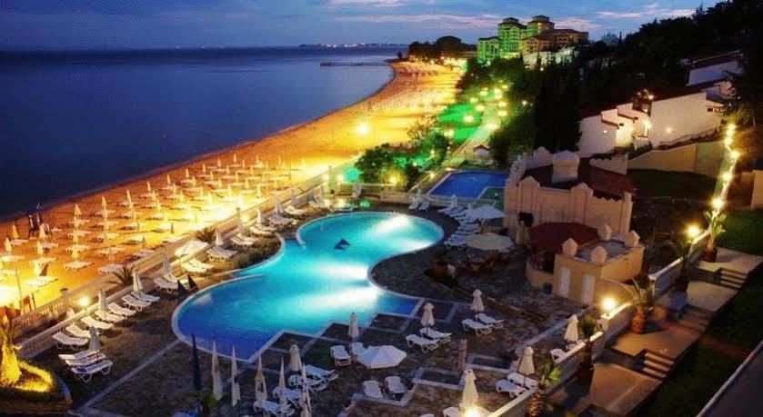 אלניטה Andalucia Beach Hotel מראה חיצוני תמונה