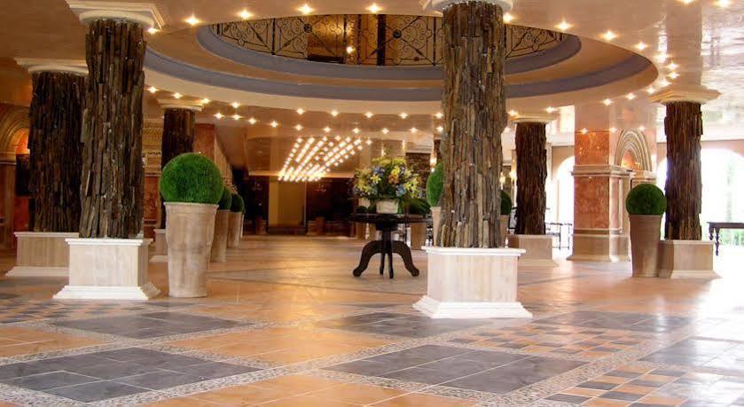 אלניטה Andalucia Beach Hotel מראה חיצוני תמונה