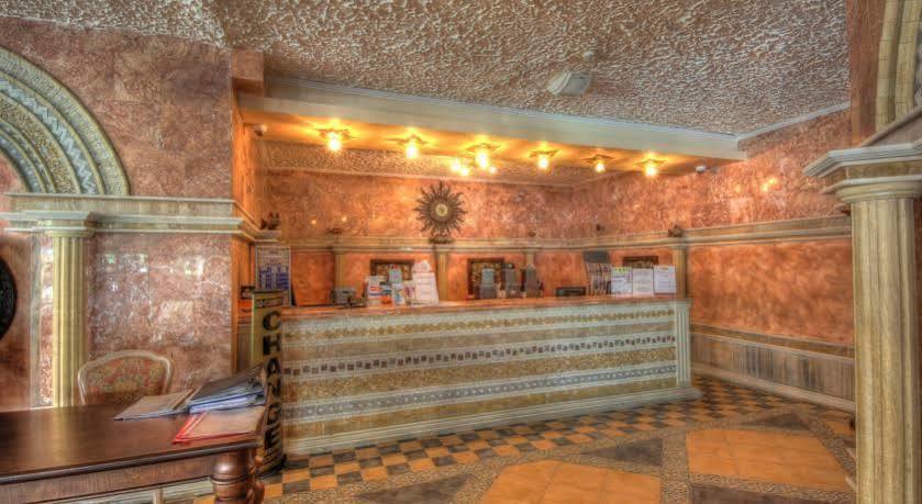 אלניטה Andalucia Beach Hotel מראה חיצוני תמונה