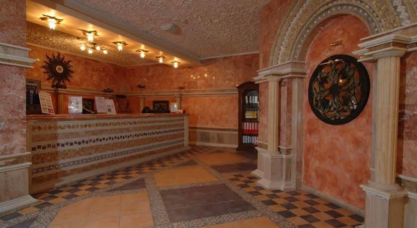 אלניטה Andalucia Beach Hotel מראה חיצוני תמונה